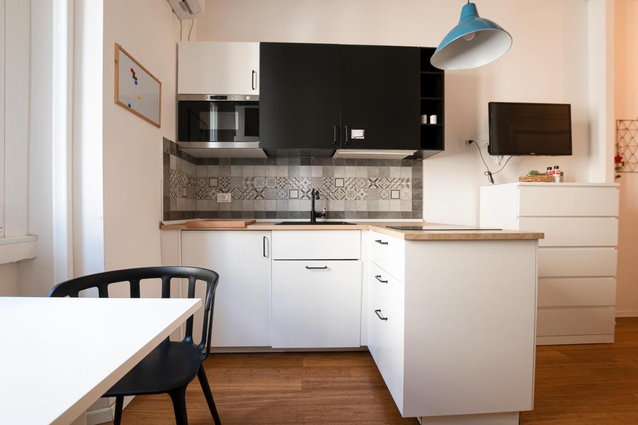 Cozy Apartment Near Navigli Milan Exterior photo