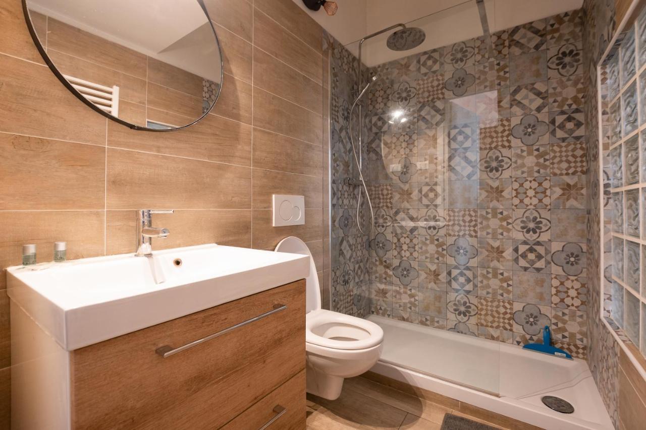 Cozy Apartment Near Navigli Milan Exterior photo