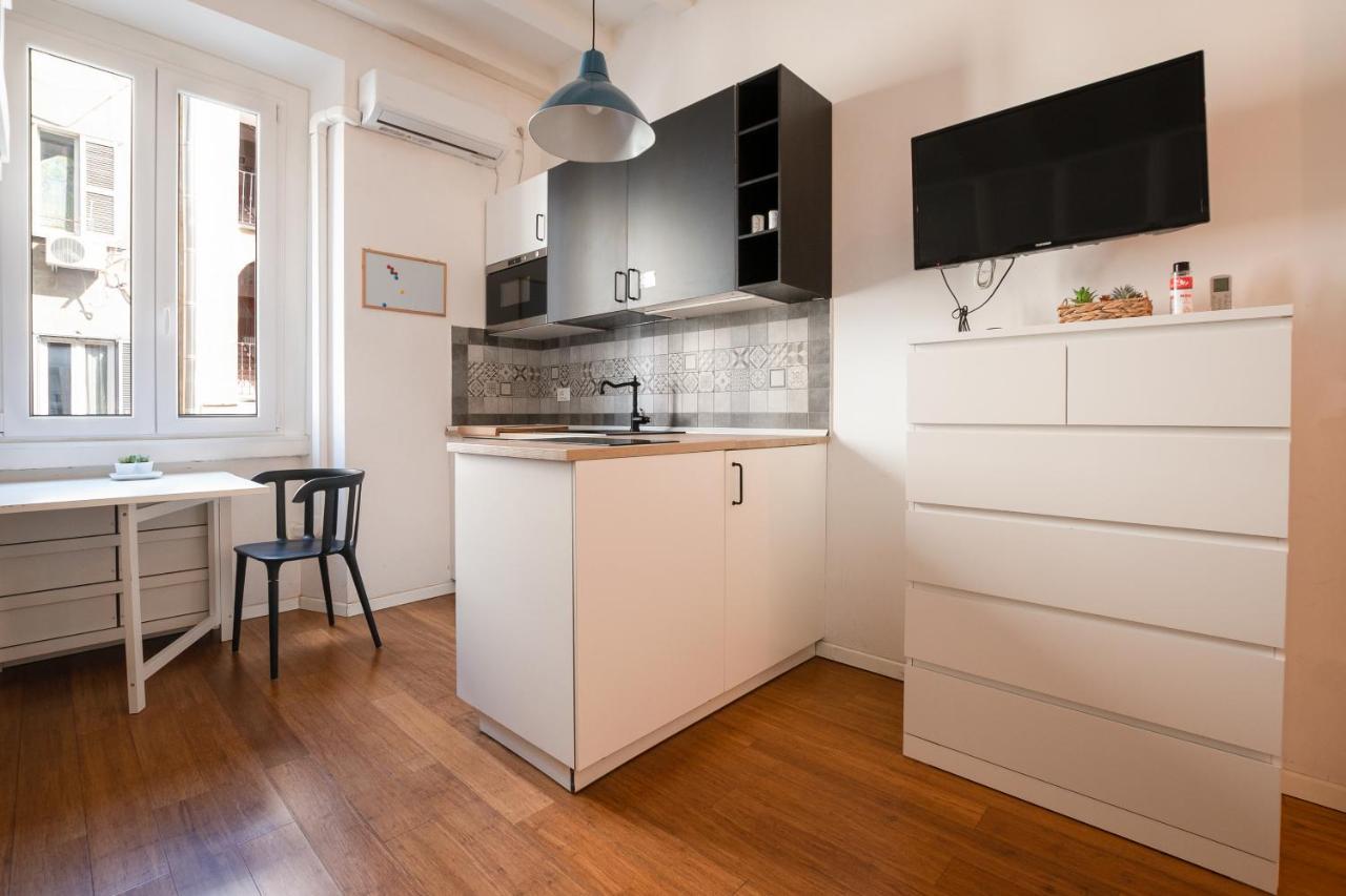 Cozy Apartment Near Navigli Milan Exterior photo